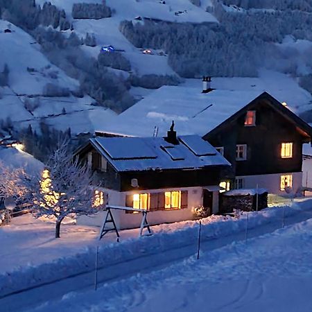 Ferienhaus Vakanz Raggal Ngoại thất bức ảnh